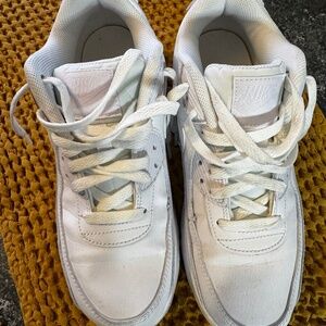 Nike Air Max White size 7Y